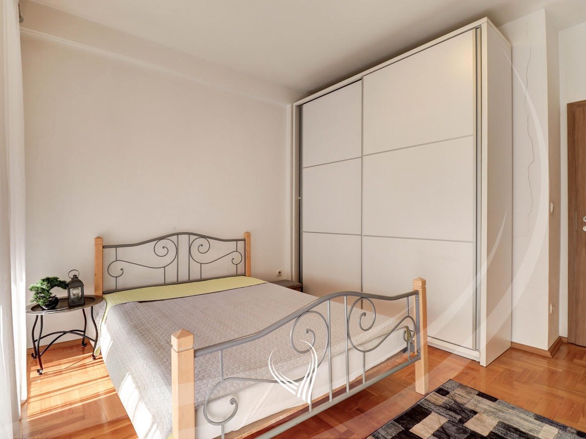 2-bedroom apartment for rent in the Tophane neighborhood7