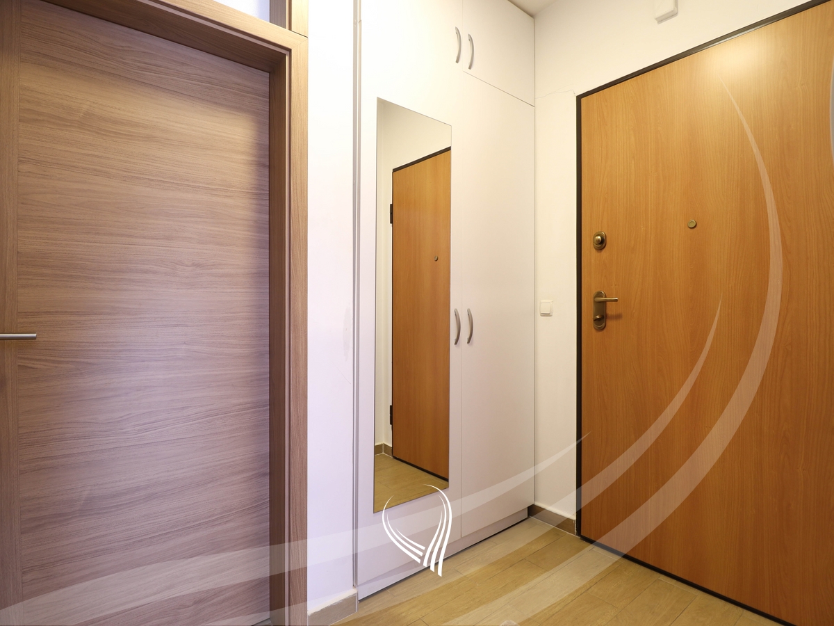 2-bedroom apartment for rent in the Tophane neighborhood11