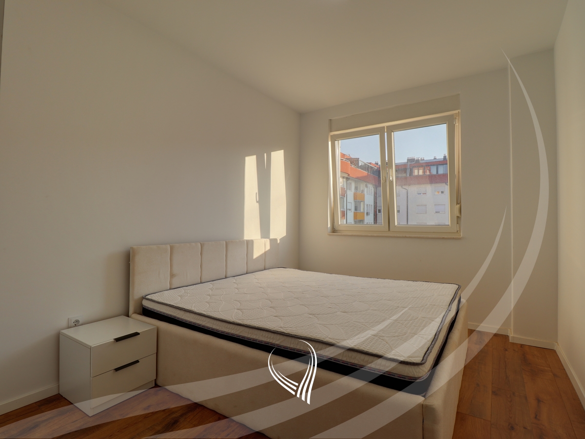 Banesë 1 dhomë gjumi me qira në lagjen Mati 1 – Rruga C3