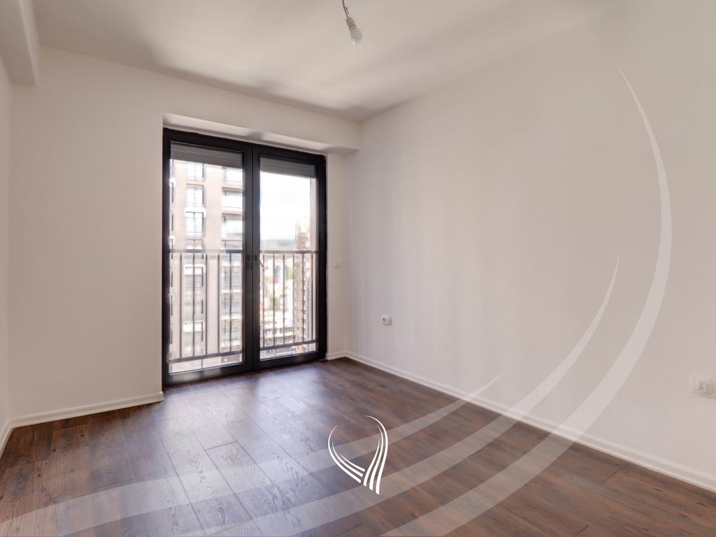 Zyre me 3 dhoma pune me qira në lagjen Lakrishtë – Prime Residence 23