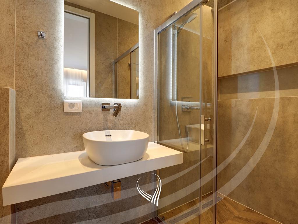 Penthouse me 3 dhoma gjumi me qira në lagjen Bregu i Diellit26