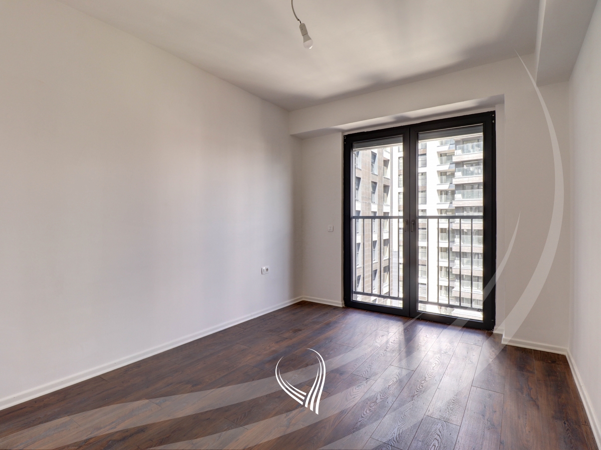 Zyre me 3 dhoma pune me qira në lagjen Lakrishtë – Prime Residence 24