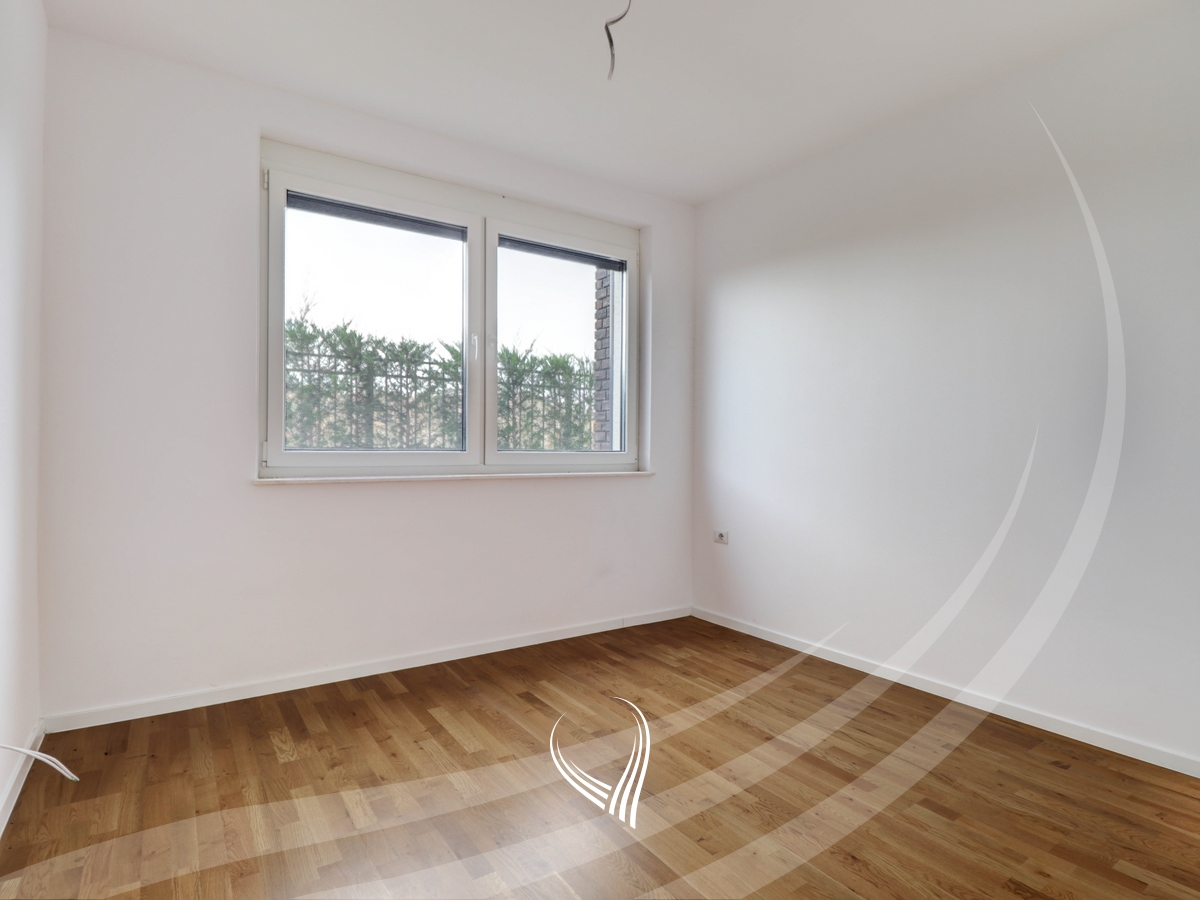 245m2 house for sale in Priam Village neighborhood12