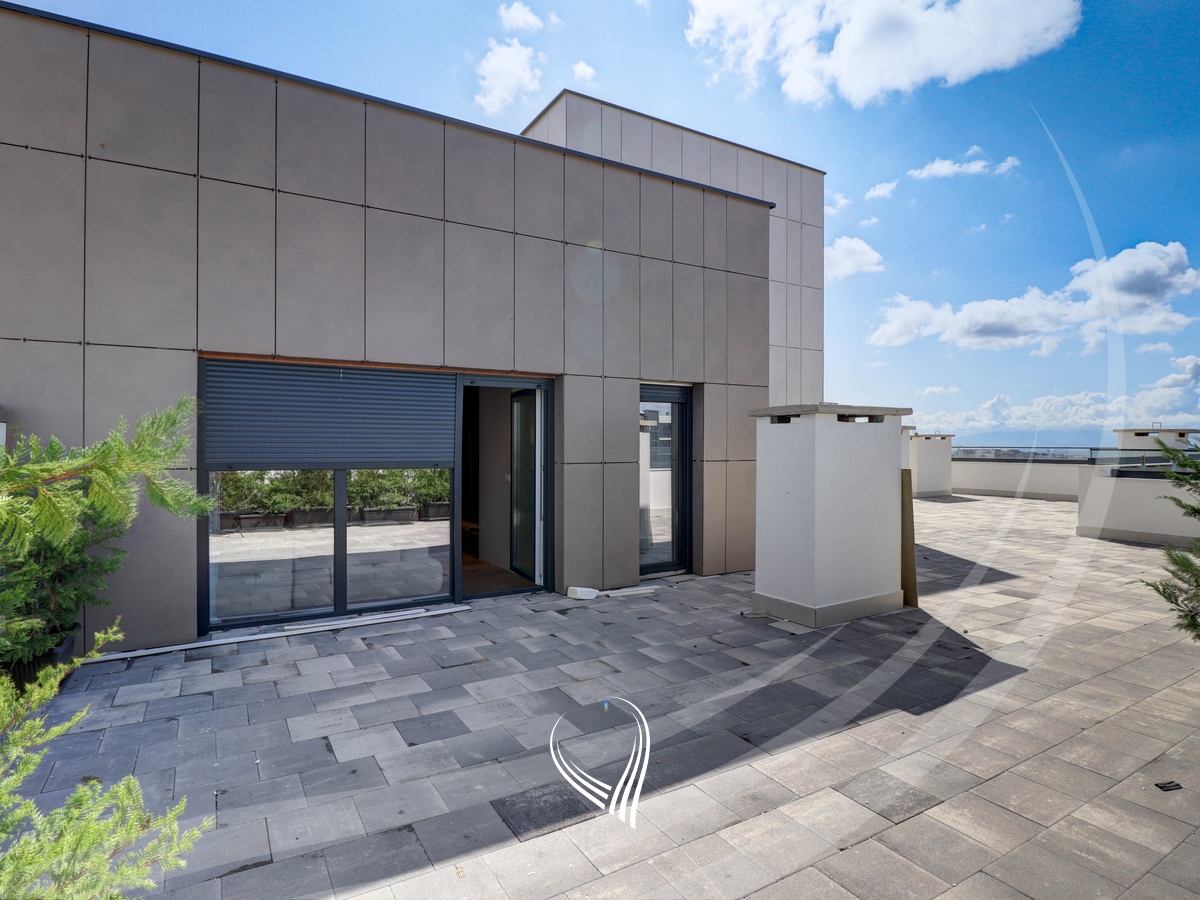 Penthouse me 3 dhoma gjumi me qira në lagjen Bregu i Diellit17