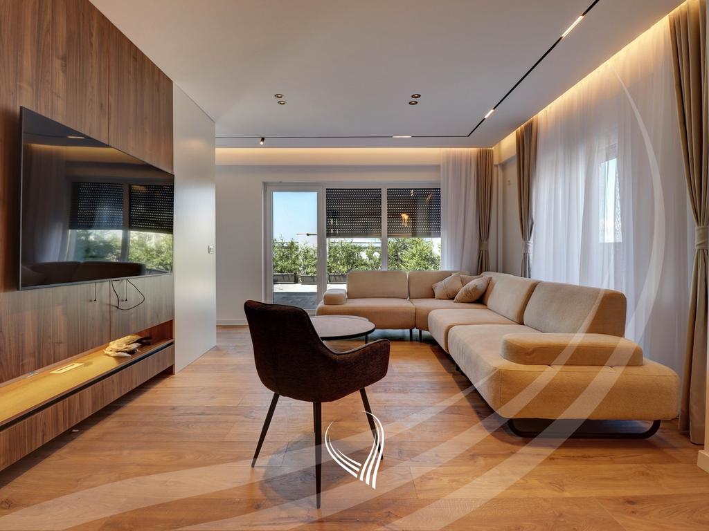 Penthouse me 3 dhoma gjumi me qira në lagjen Bregu i Diellit2