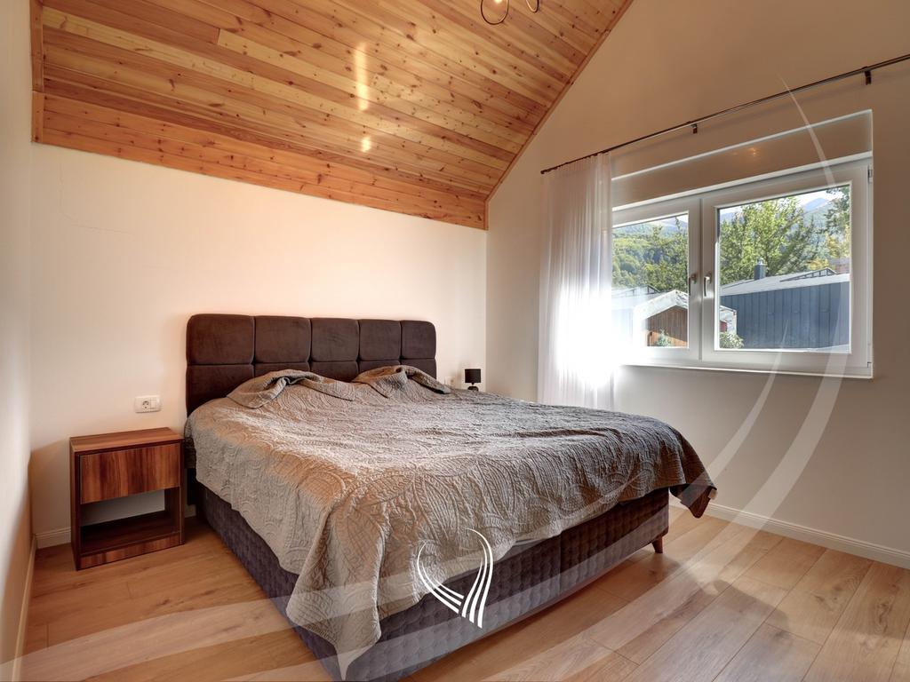 200m2 villa for sale in Brezovicë9