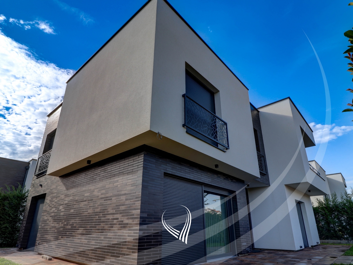 4-bedroom rental house in the Swiss Village neighborhood22