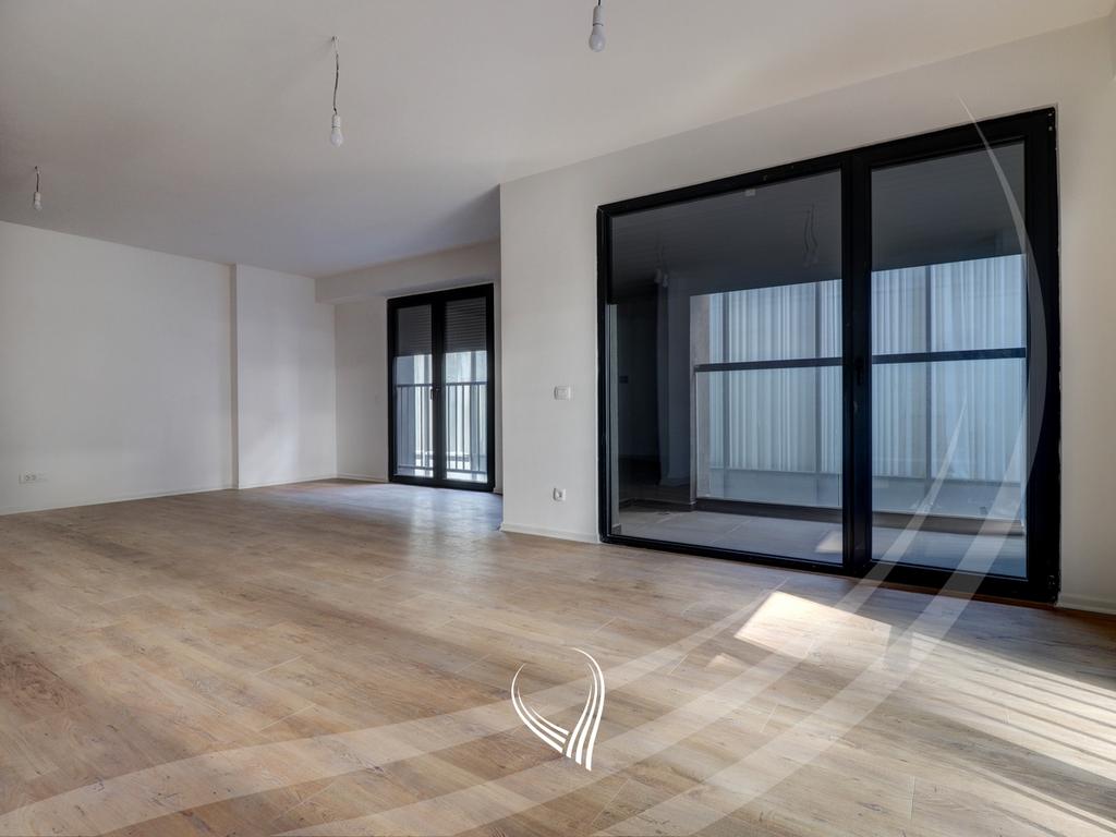 Zyre me 4 dhoma pune me qira ne lagjen Lakrishtë - Prime Residence 24