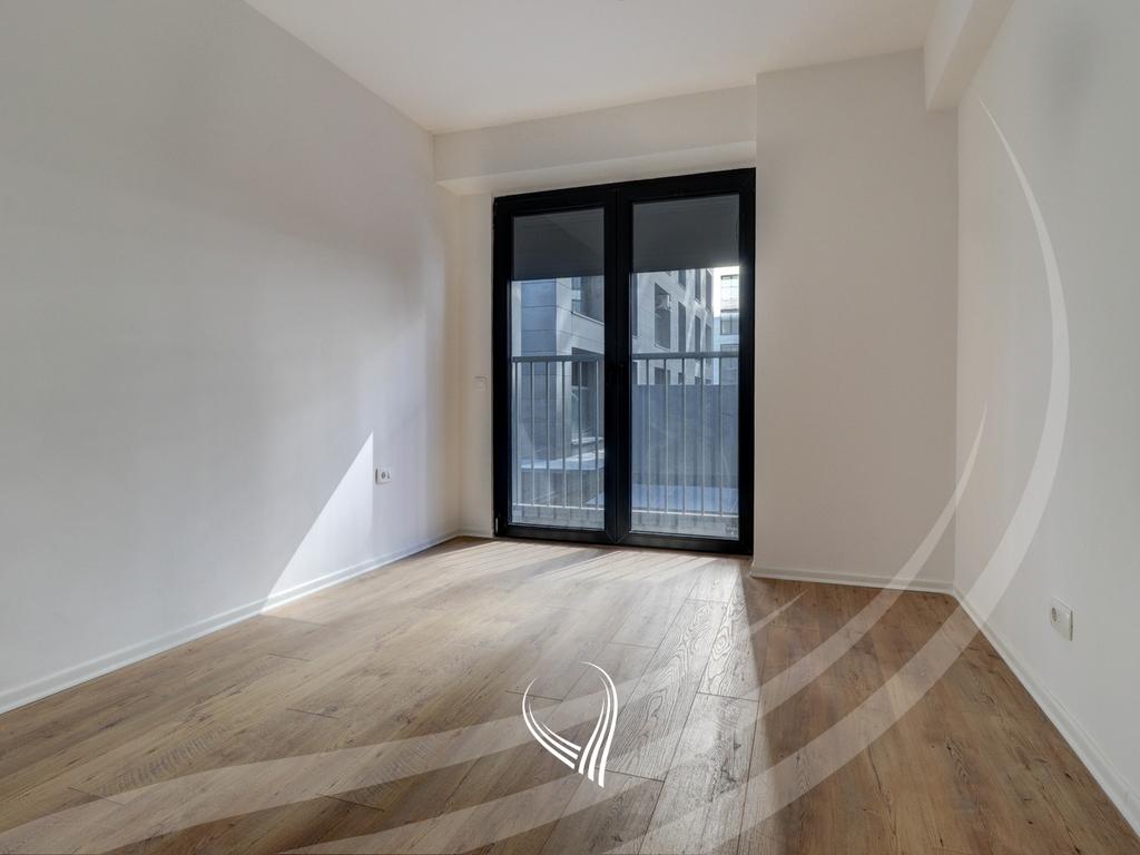 Zyre me 4 dhoma pune me qira ne lagjen Lakrishtë - Prime Residence 25