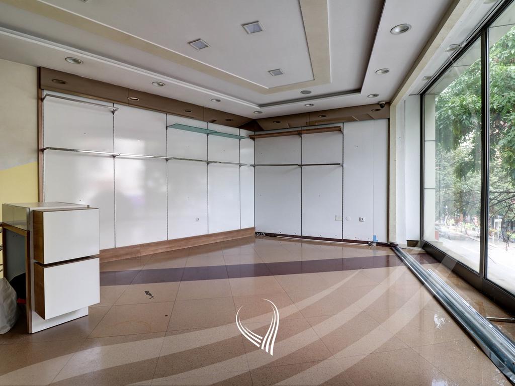 75m2 commercial space for rent in the Qafa neighborhood5