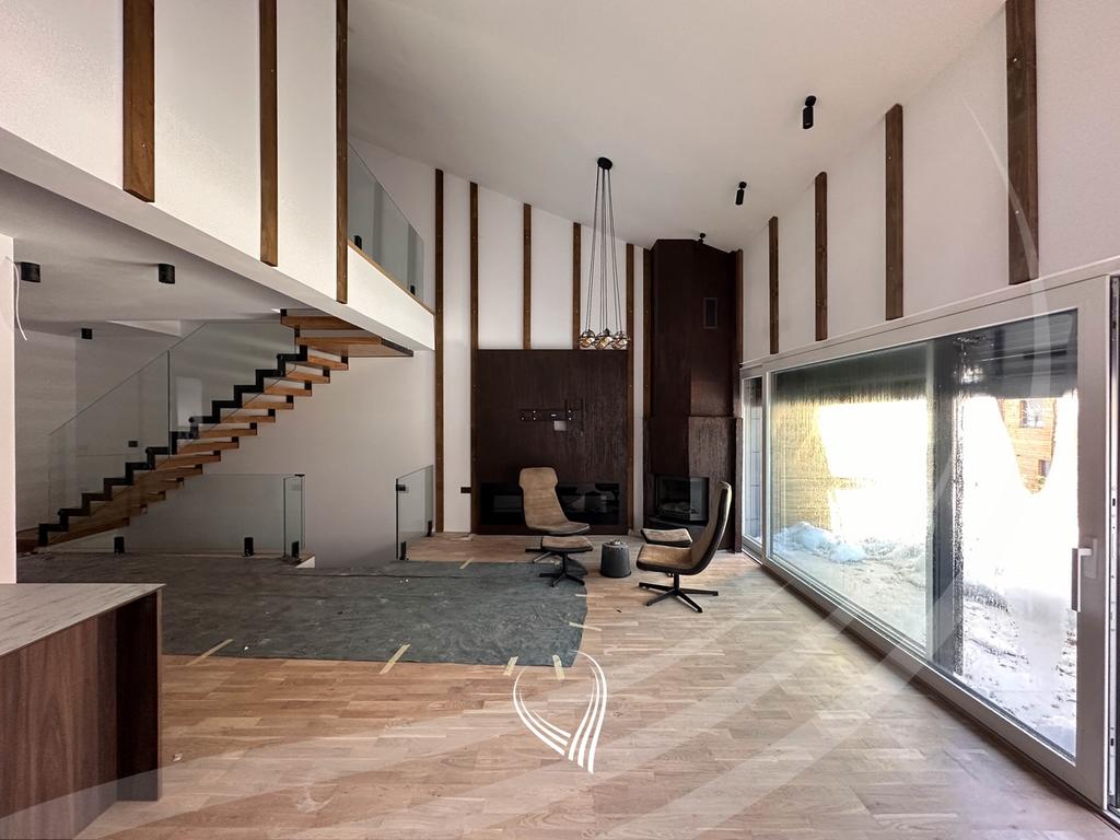 245m2 villa for sale in Brezovica4