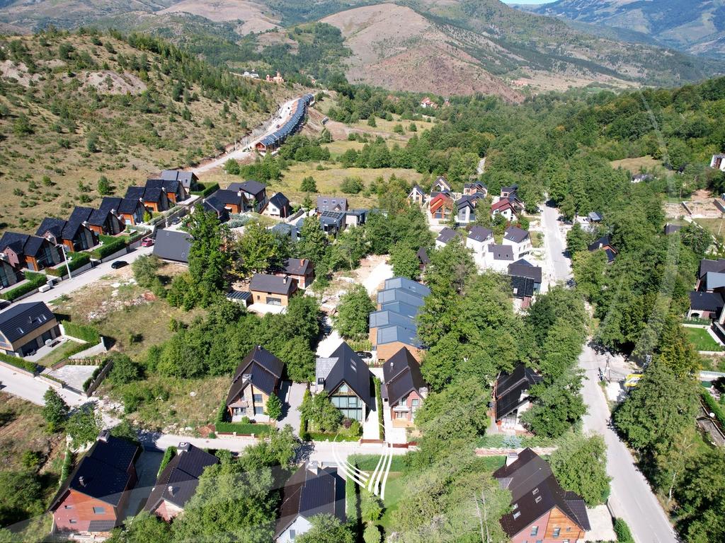 245m2 villa for sale in Brezovica23