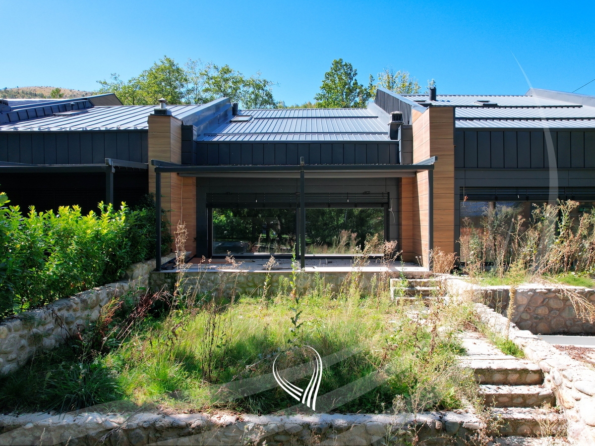 245m2 villa for sale in Brezovica2