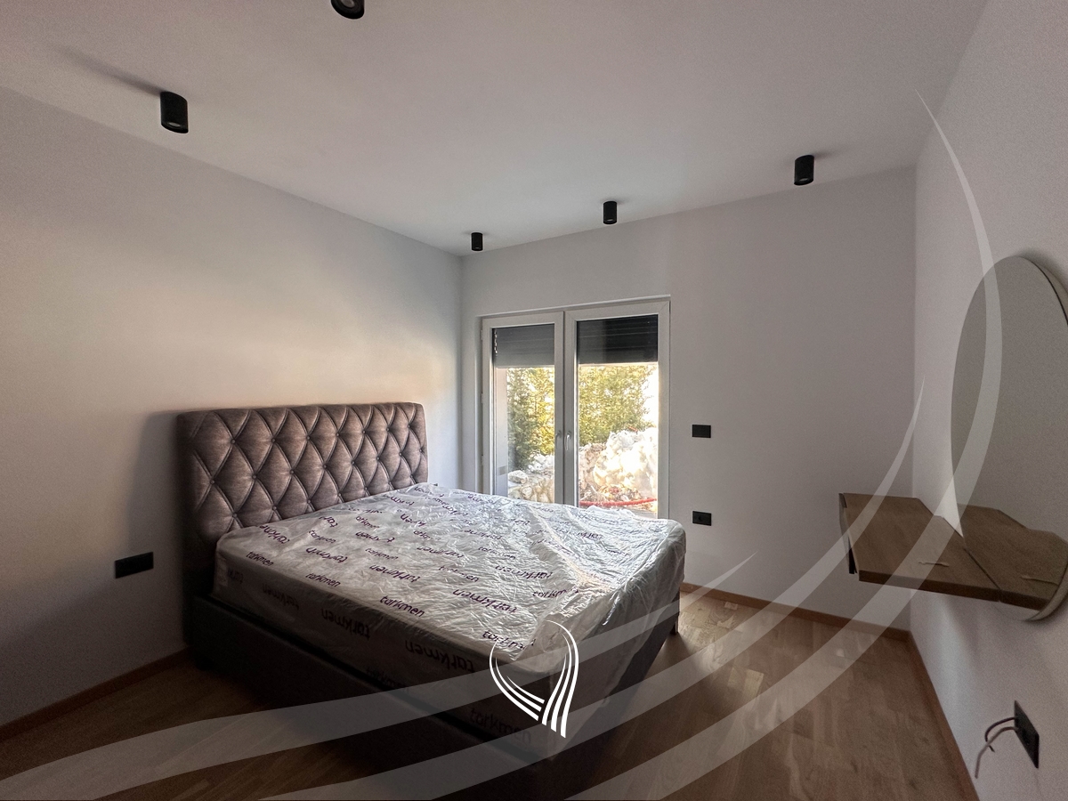 245m2 villa for sale in Brezovica12
