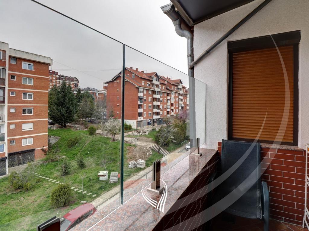 3-bedroom apartment for rent in the Bregu i Diellit neighborhood - The Red Apartments17