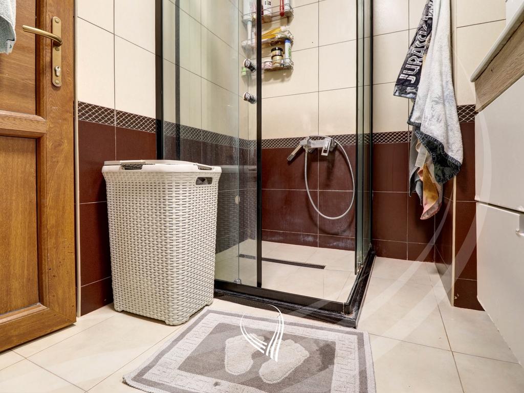 3-bedroom apartment for rent in the Bregu i Diellit neighborhood - The Red Apartments18