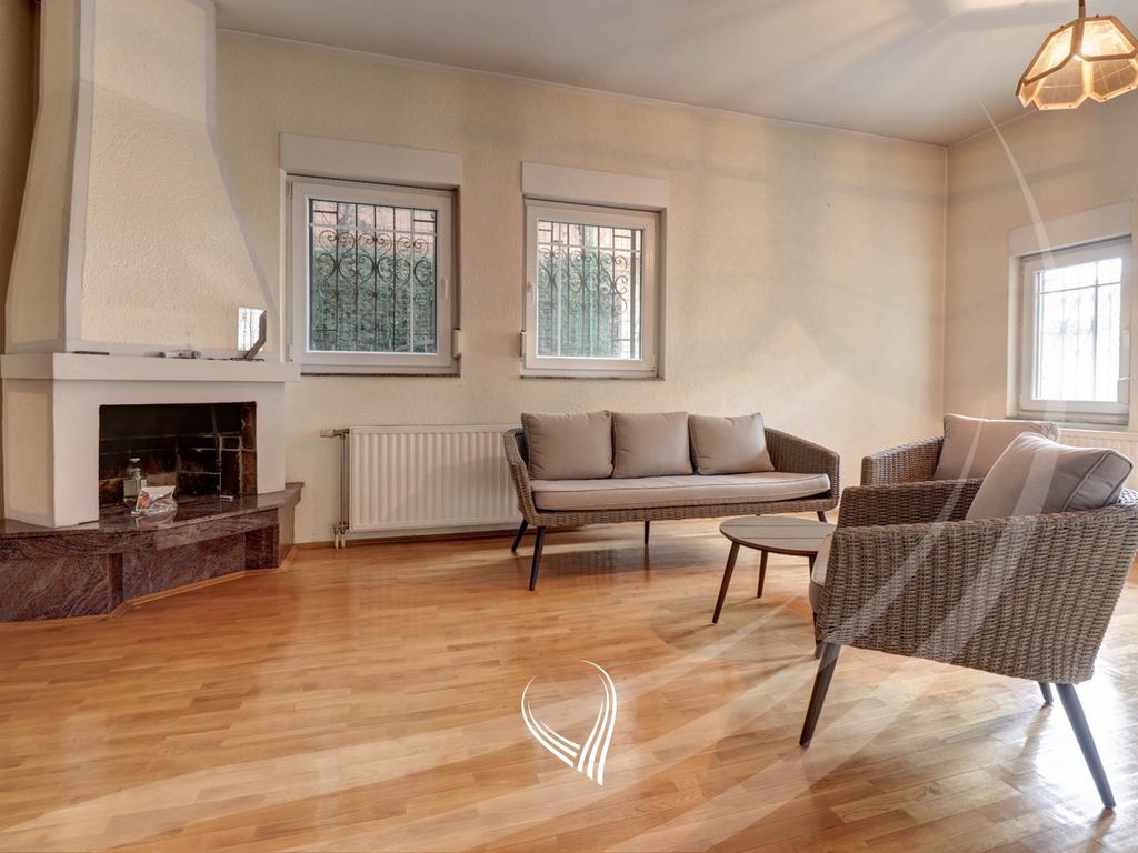 Shtëpi me 700m2 në shitje në lagjen Velania10