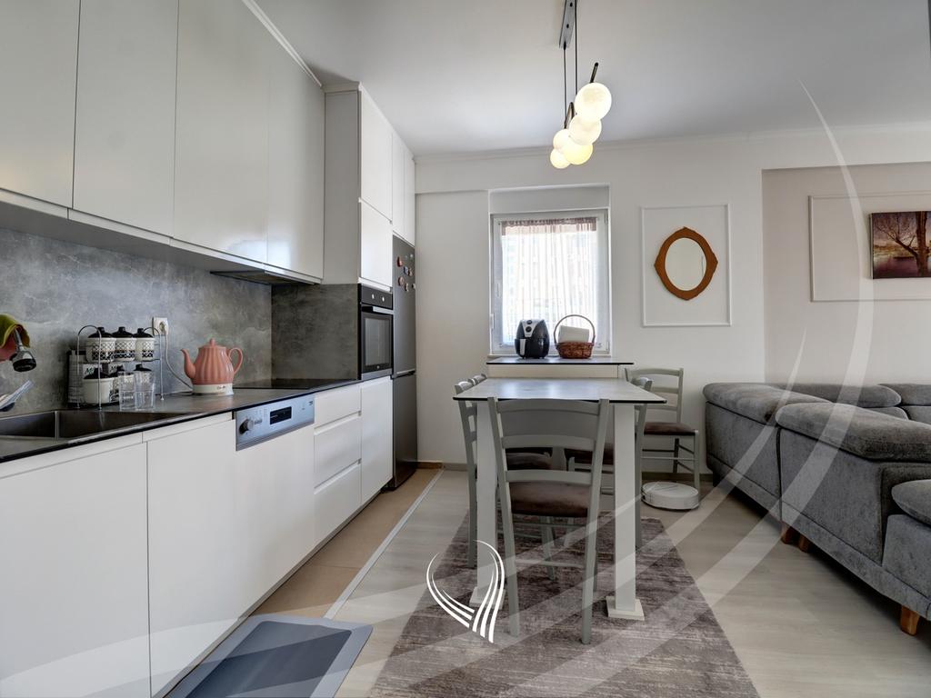 Banesë me 3 dhoma gjumi në shitje në lagjen Mati 15