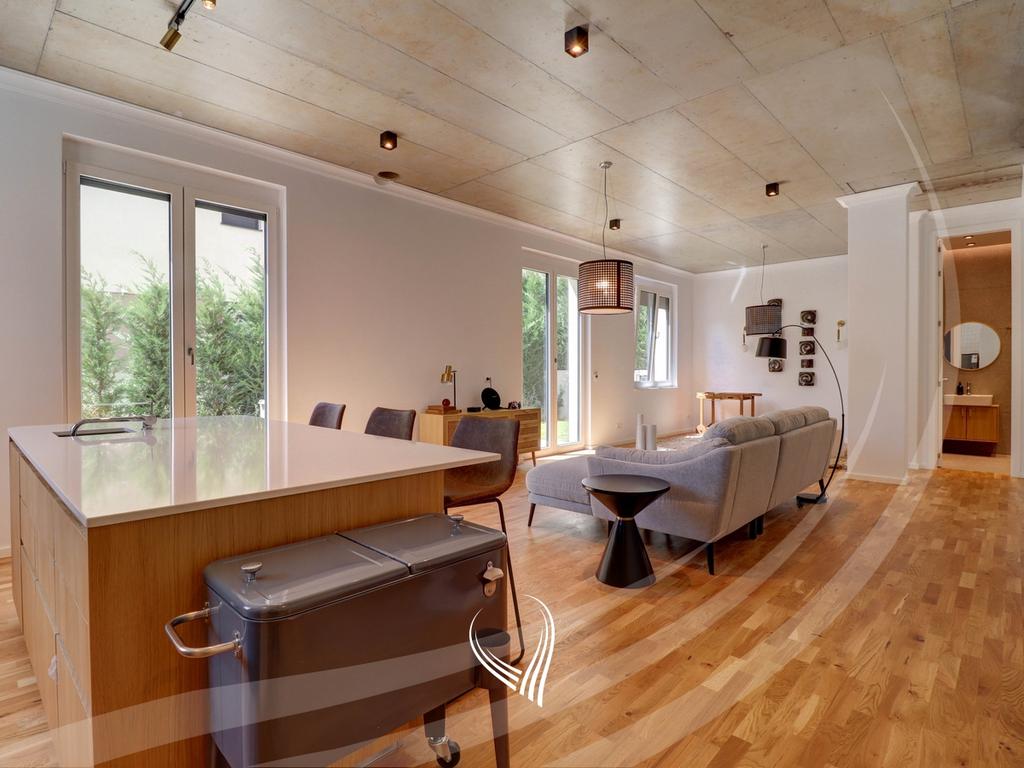 Shtëpi me 3 dhoma gjumi me qira në lagjen Qershia Village5