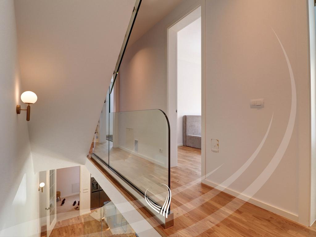 Shtëpi me 3 dhoma gjumi me qira në lagjen Qershia Village10