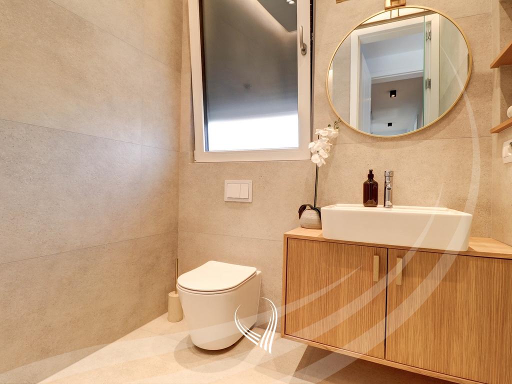 Shtëpi me 3 dhoma gjumi me qira në lagjen Qershia Village14