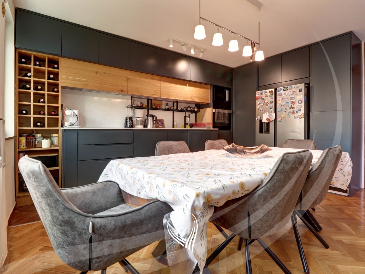 3-bedroom apartment for rent in the Bregu i Diellit neighborhood - The Red Apartments4