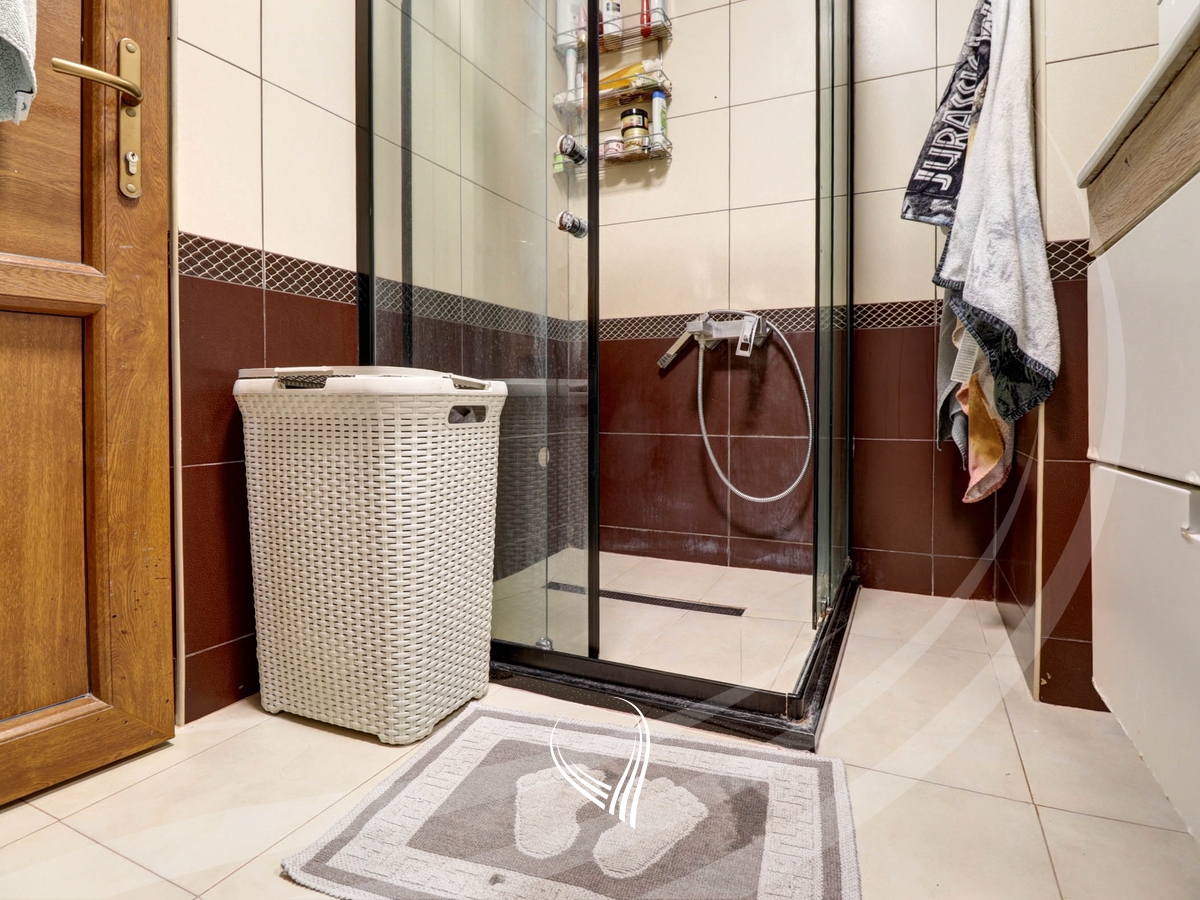 3-bedroom apartment for rent in the Bregu i Diellit neighborhood - The Red Apartments18