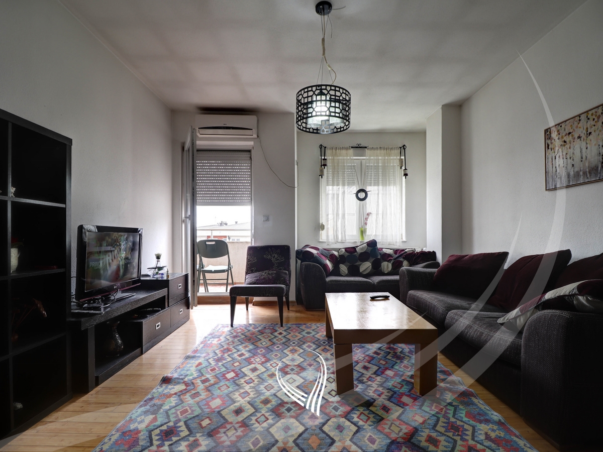 Banesë me 1 dhomë gjumi në shitje në lagjen Arbëria - Dragodan0