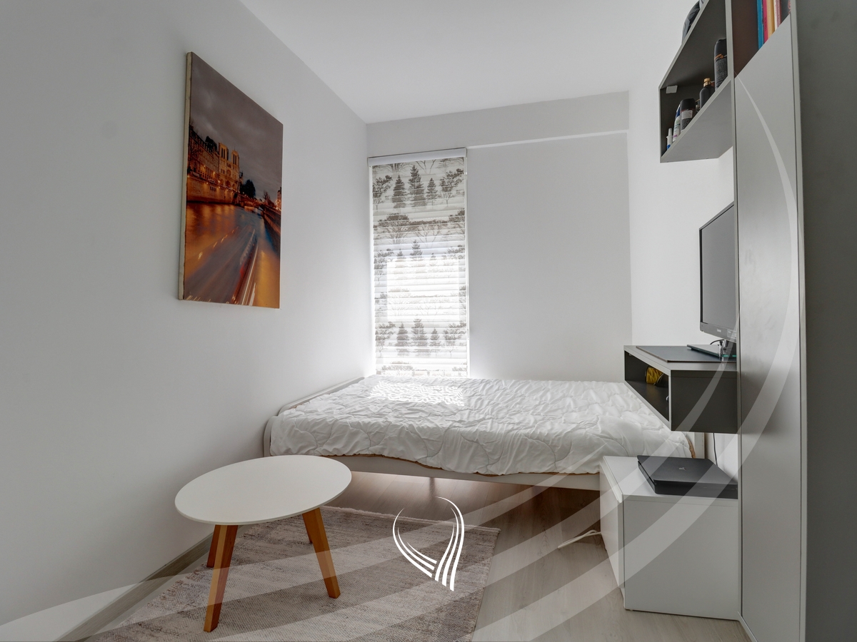 Banesë me 3 dhoma gjumi në shitje në lagjen Mati 18