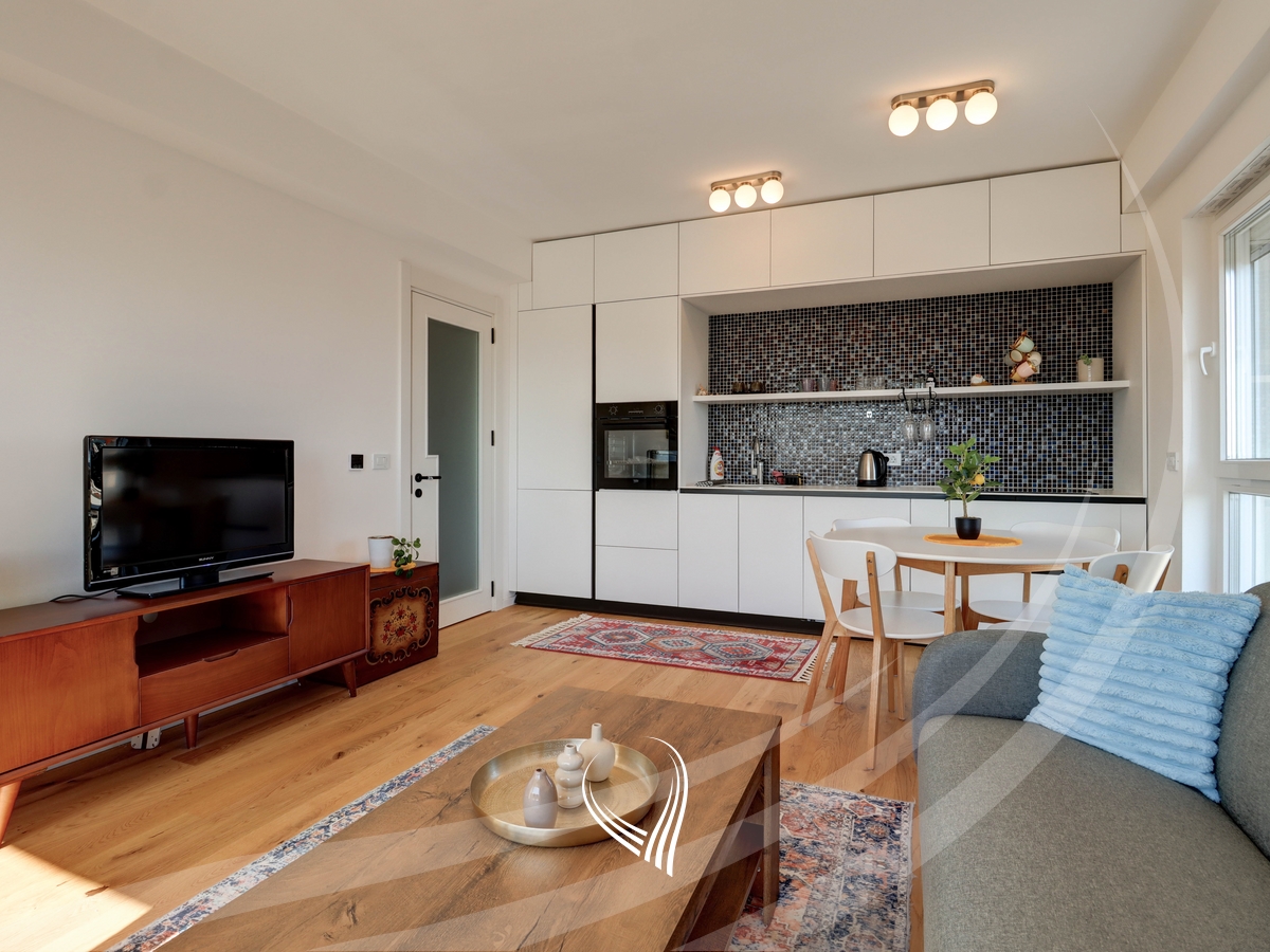 Banesë me 1 dhomë gjumi me qira në lagjen Mati 13