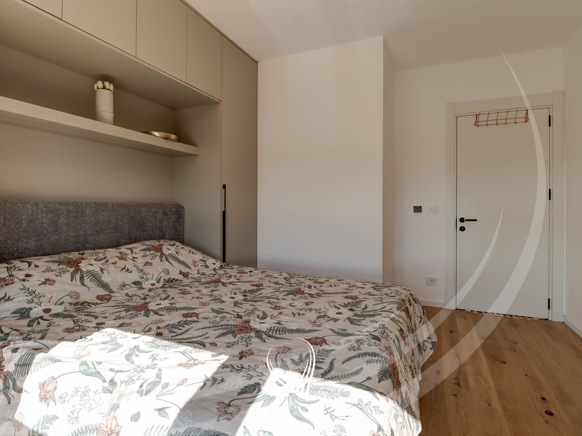 Banesë me 1 dhomë gjumi me qira në lagjen Mati 15