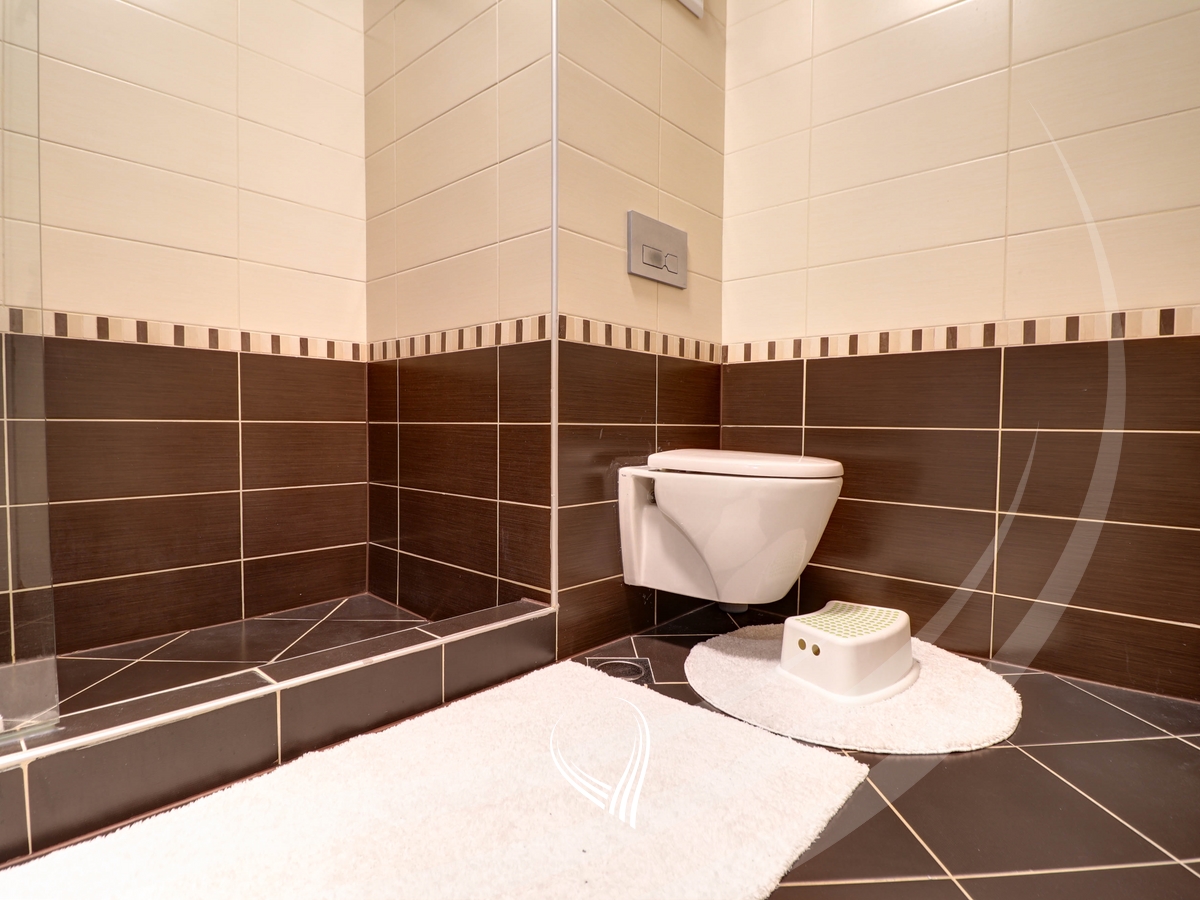 Banese me 3 dhoma gjumi në shitje në lagjen Kalabria – Prishtina Stars18