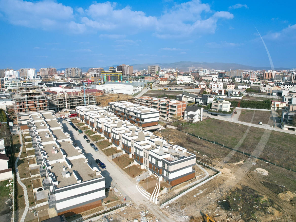 Banesë me 3 dhoma gjumi me qira në lagjen Veternik - Gate Residence18