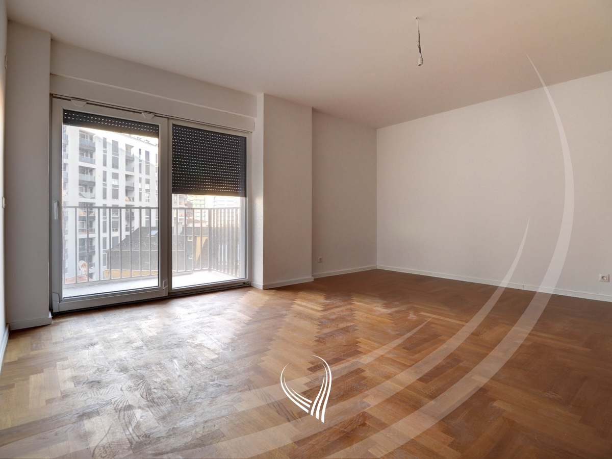 3-bedroom apartment for sale in the Tophane neighborhood – ENG Invest0