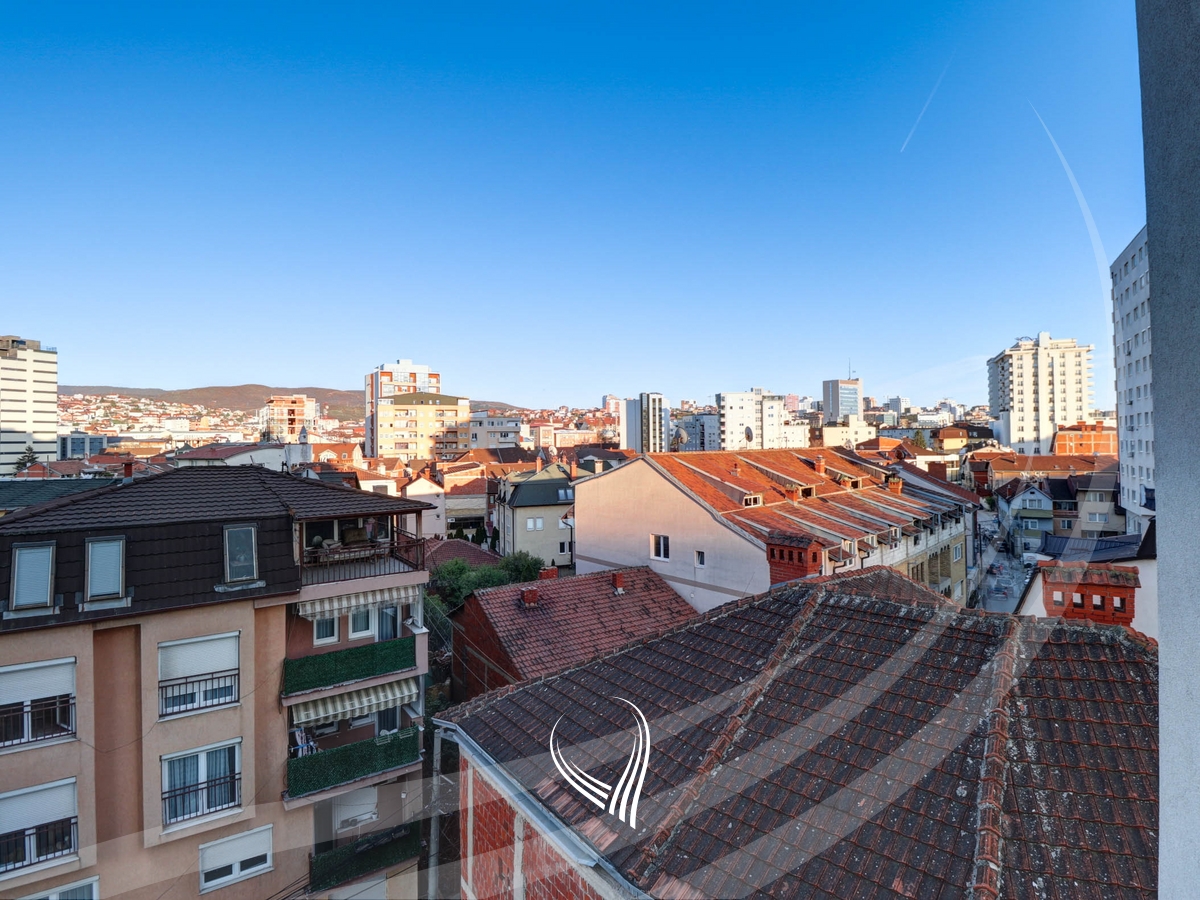 3-bedroom apartment for sale in the Tophane neighborhood – ENG Invest7