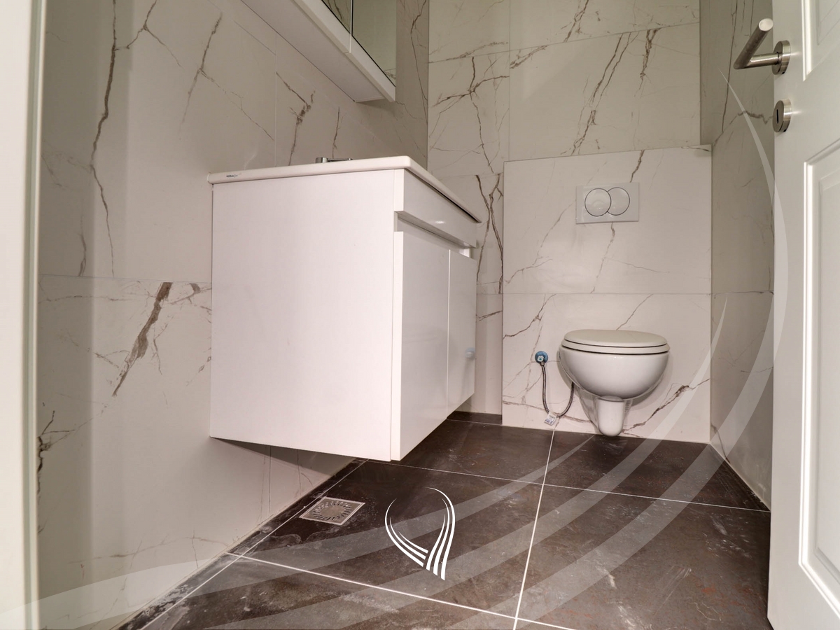 3-bedroom apartment for sale in the Tophane neighborhood – ENG Invest9