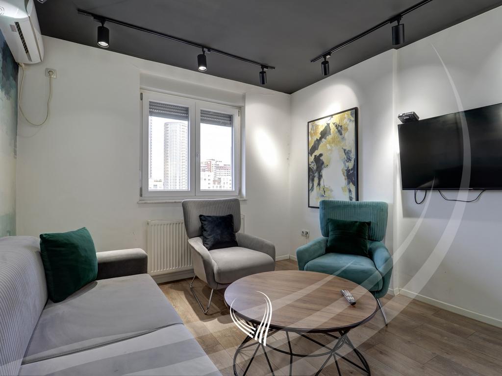 Zyre me 3 dhoma pune me qira në lagjen Arbëria – Dragodan6