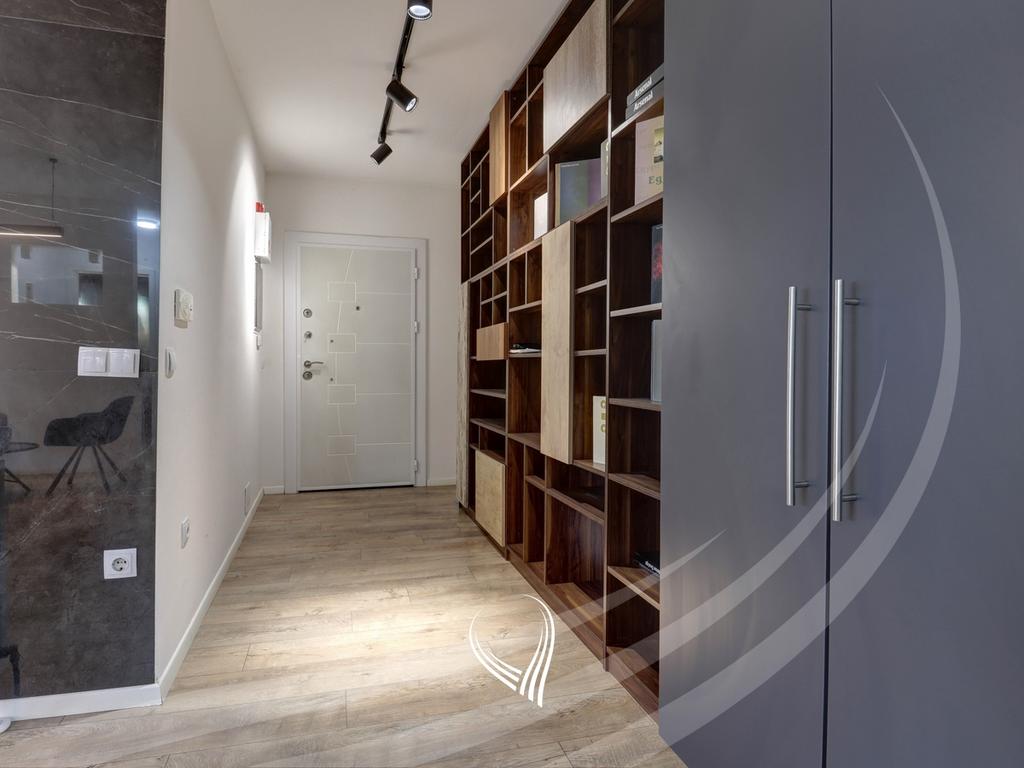 Zyre me 3 dhoma pune me qira në lagjen Arbëria – Dragodan8