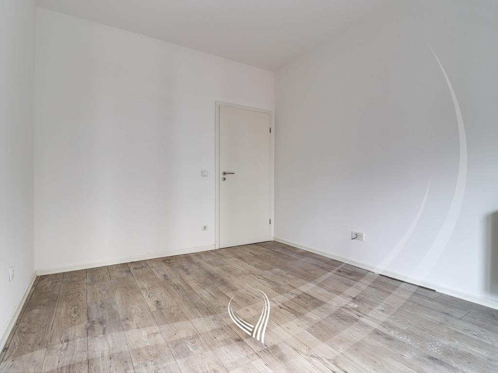 Zyre me 3 dhoma pune me qira në lagjen Mati 1 - Rruga B5