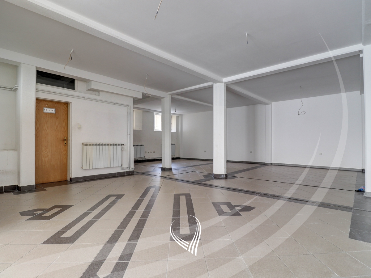320m2 premises for rent in the Aktash neighborhood1