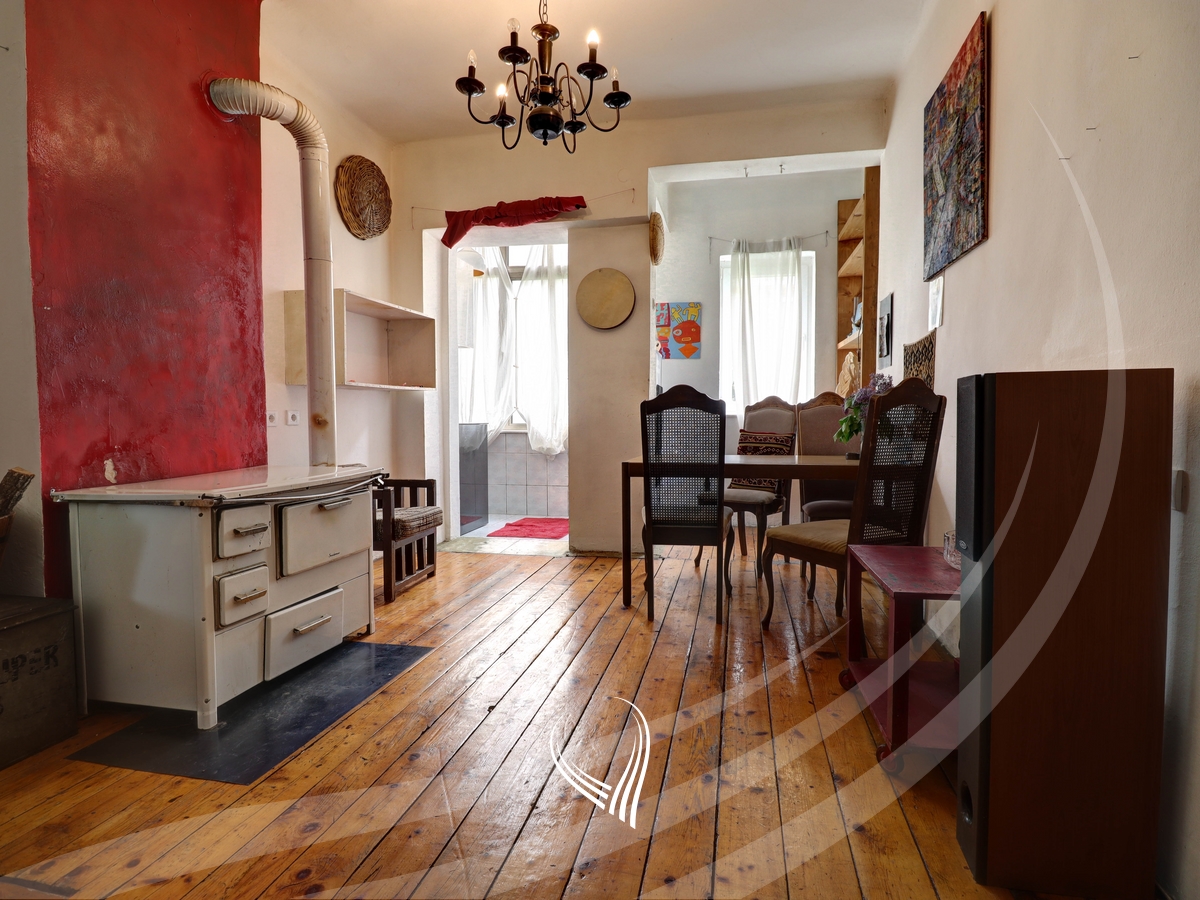 Banesë me 2 dhoma gjumi në shitje në lagjen Dodona1