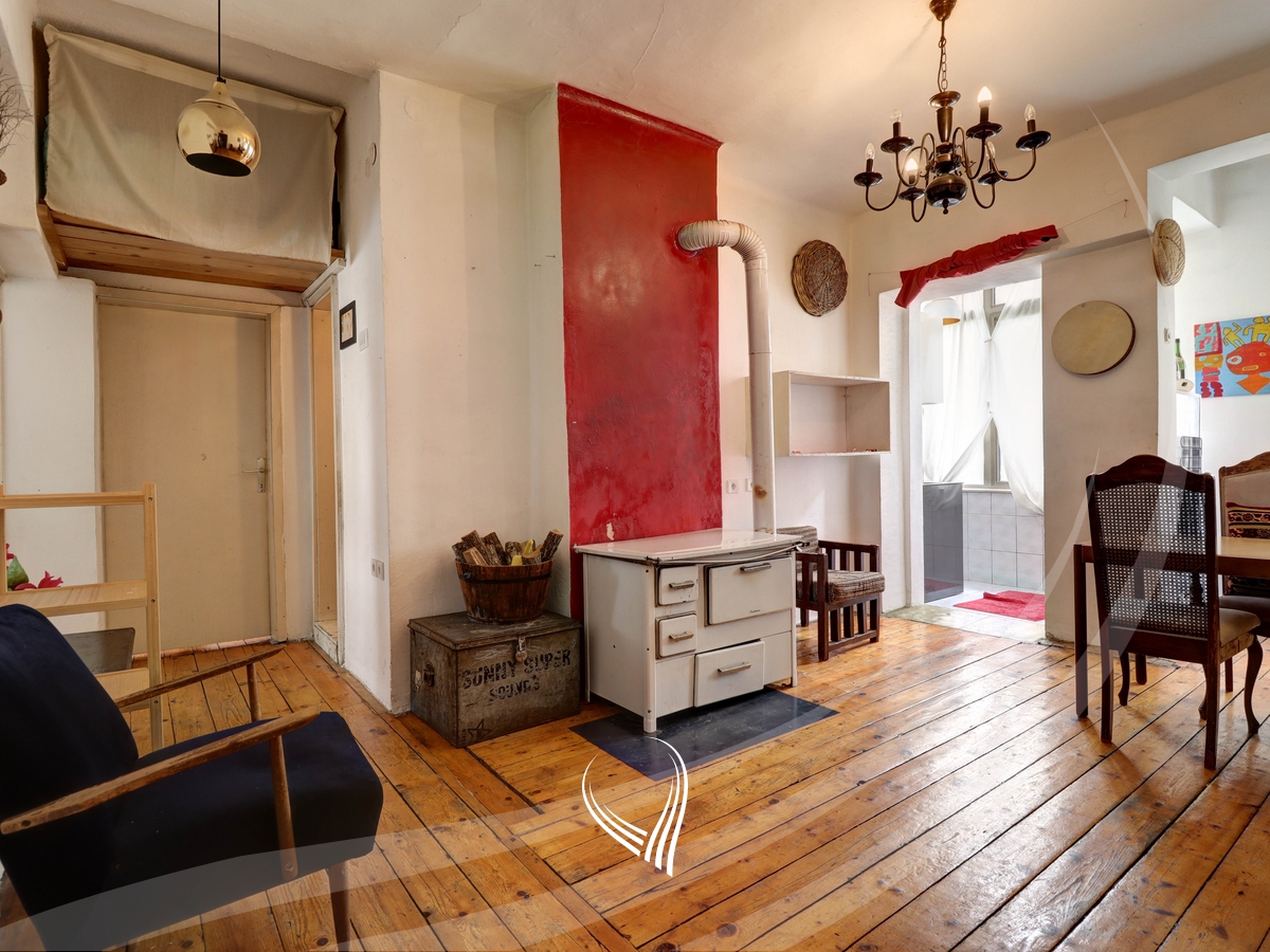 Banesë me 2 dhoma gjumi në shitje në lagjen Dodona0