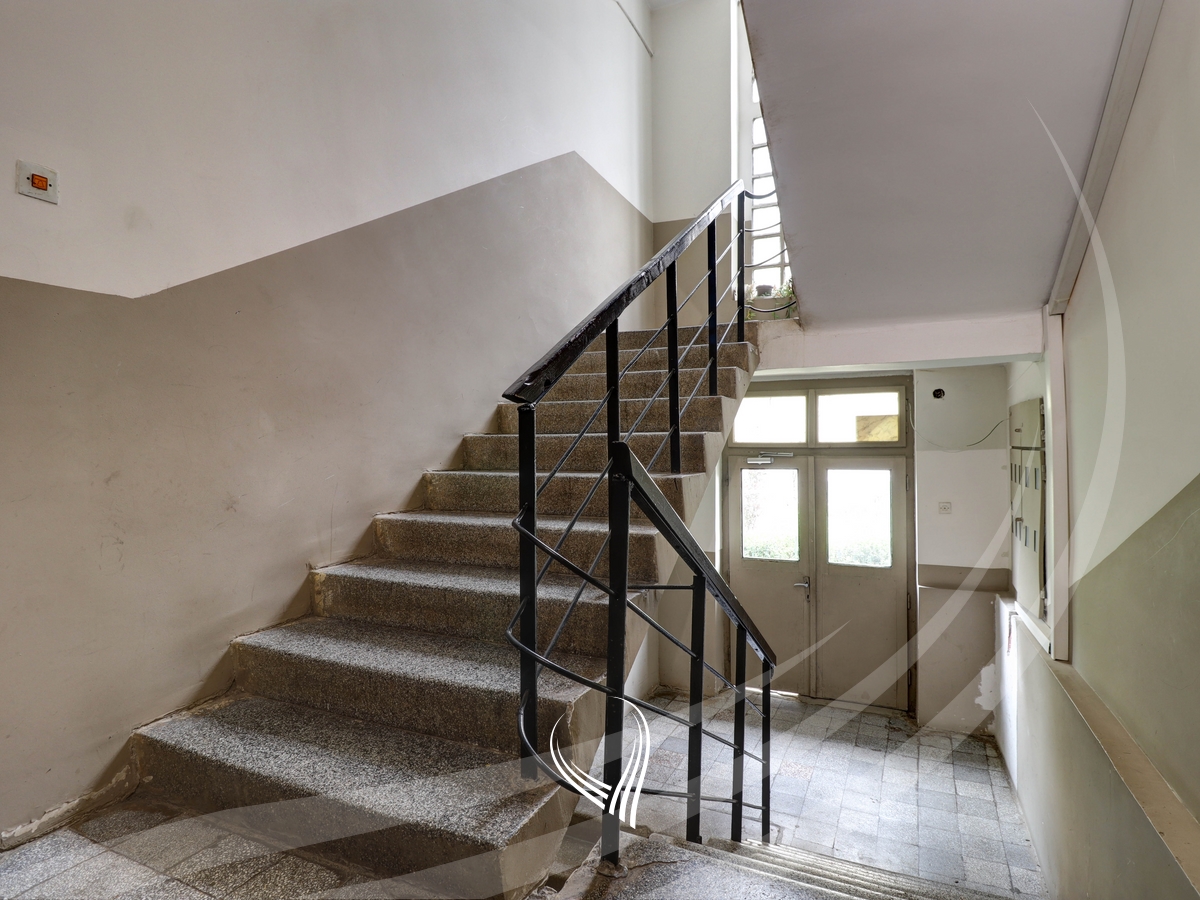 Banesë me 2 dhoma gjumi në shitje në lagjen Dodona11