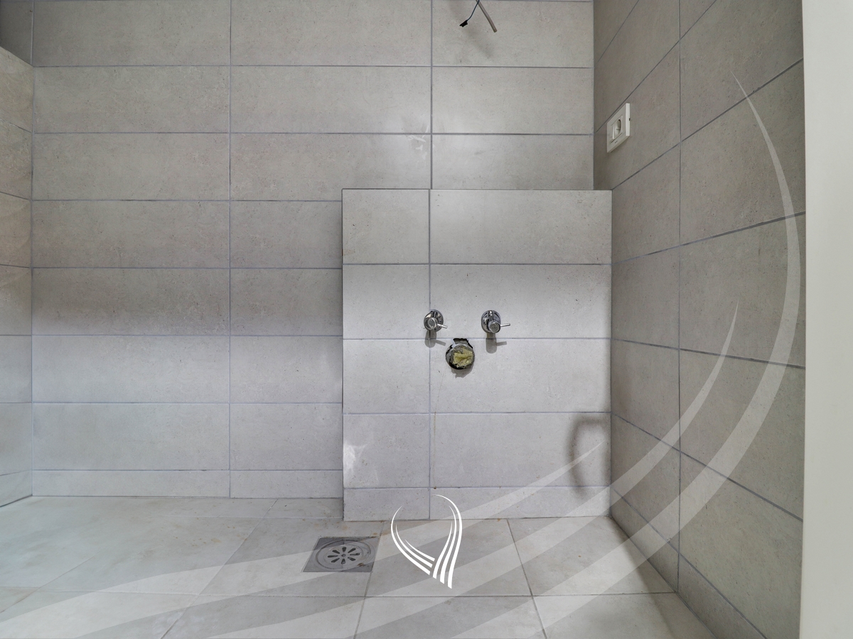 Zyre me 3 dhoma pune me qira në lagjen Mati 1 - Rruga B11