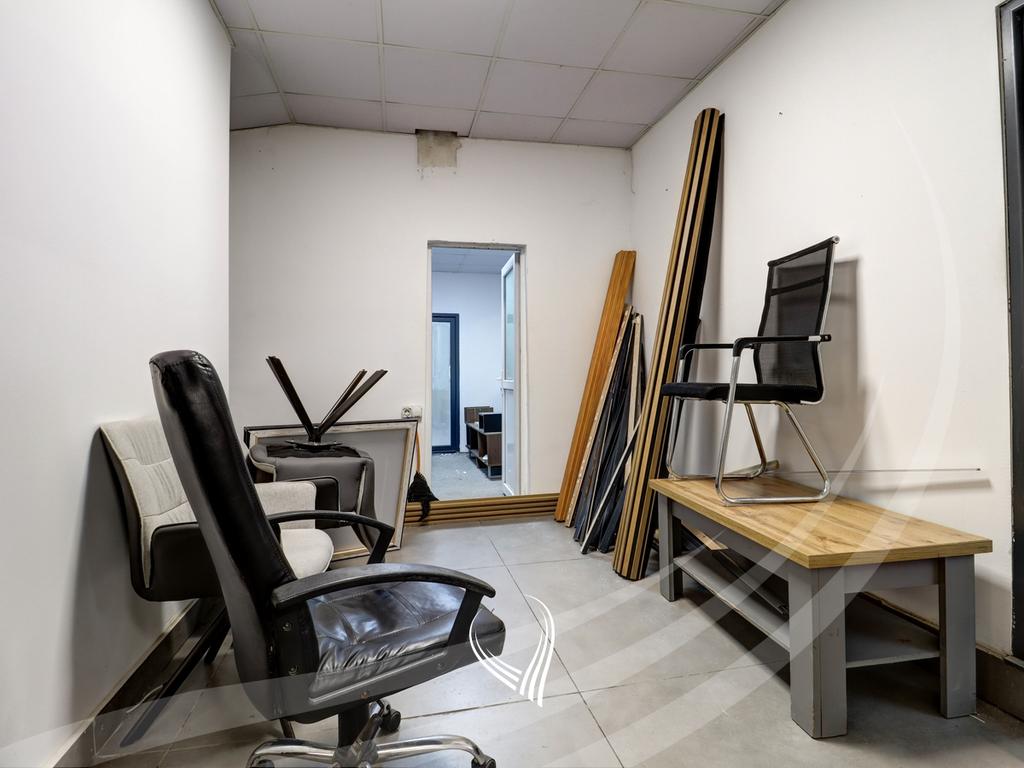 Lokal 100m2 me qira në Çagllavicë6