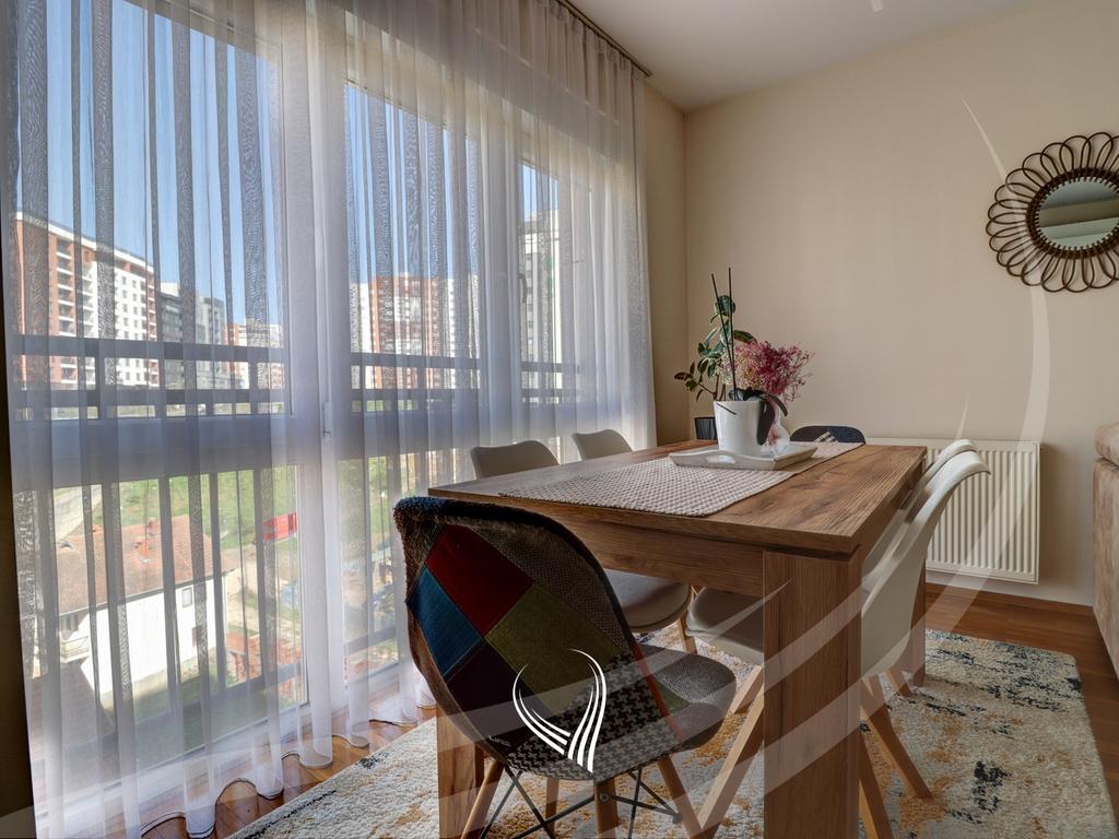 Banesë me 2 dhoma gjumi me qira në lagjen Mati 1 - Rruga C4