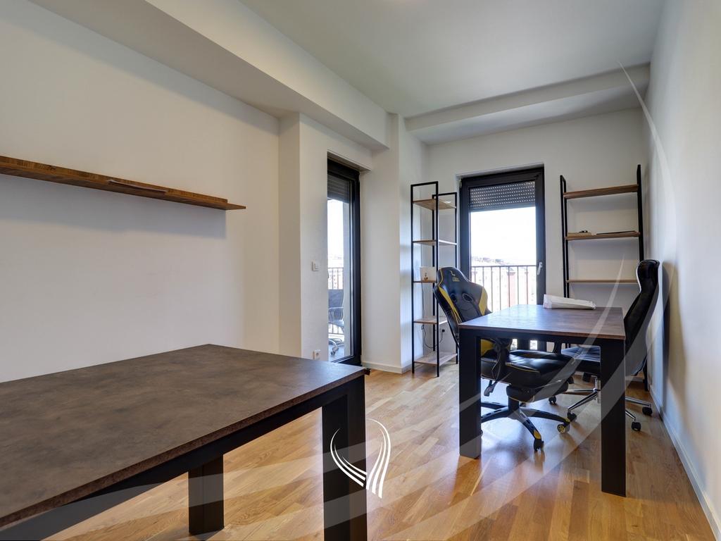 Zyre me 3 dhoma pune me qira në lagjen Lakrishtë – Dukagjini Residence4