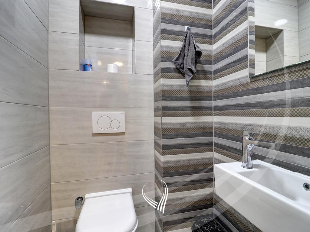 Zyre me 3 dhoma pune me qira në lagjen Lakrishtë – Dukagjini Residence7