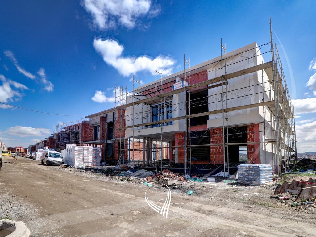 4-bedroom house for sale in the Çagllavicë neighborhood – Living Residence