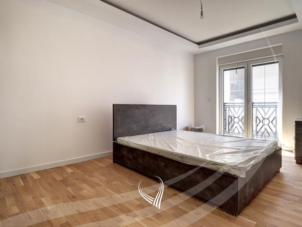 House with 299.81m2 for rent in the Royal Green Residence neighborhood - Zllatar4